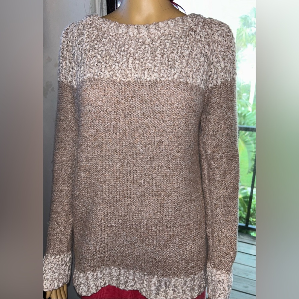 Fate women’s textured, pullover sweater. Taupe sz. M